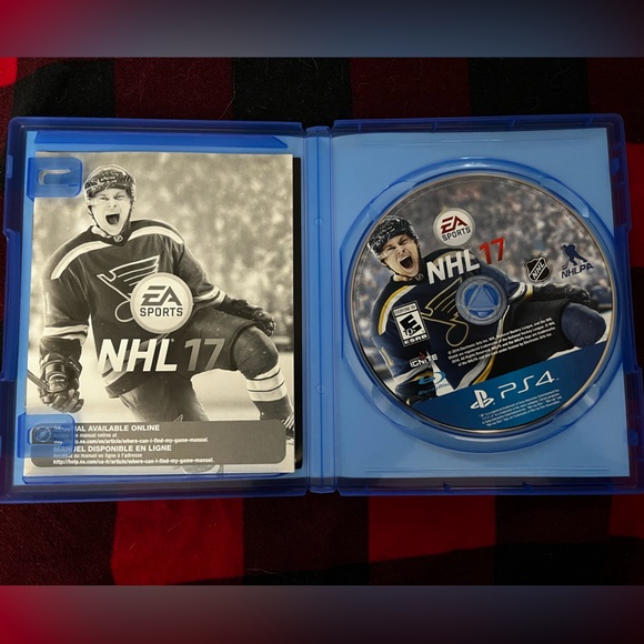 PS4 Slim Console with 2 Games no controllers - Picture 4 of 6